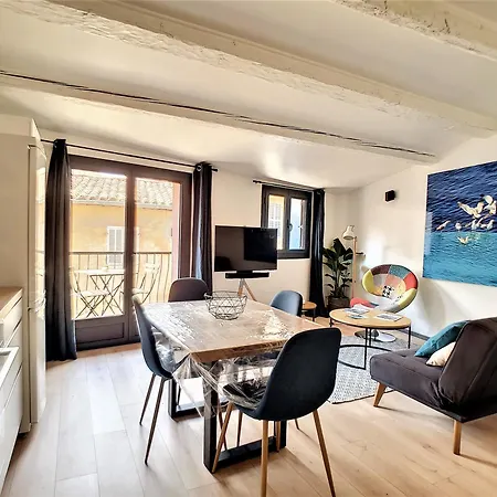 Un Balcon, Au Coeur Du Village 公寓 *