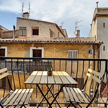 Apartment Un Balcon, Au Coeur Du Village Cassis